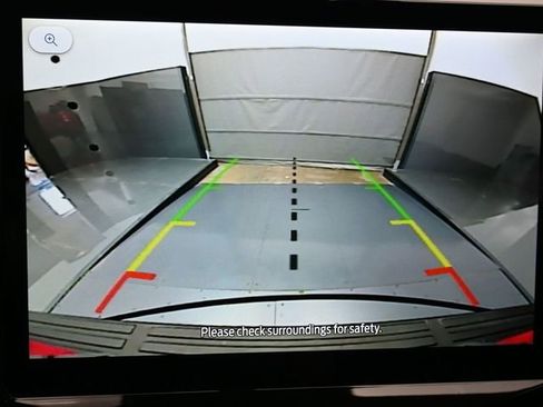 Used 2024 Ford Expedition XLT image 19