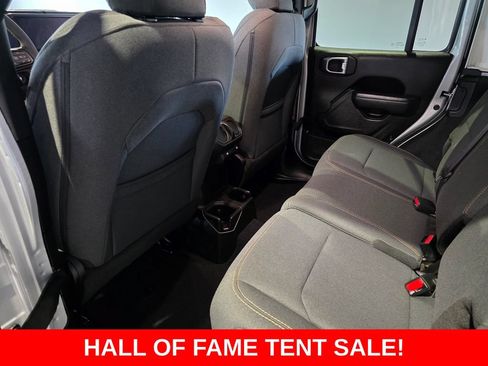 Used 2024 Jeep Wrangler Unlimited Sport AWD/4WD image 14