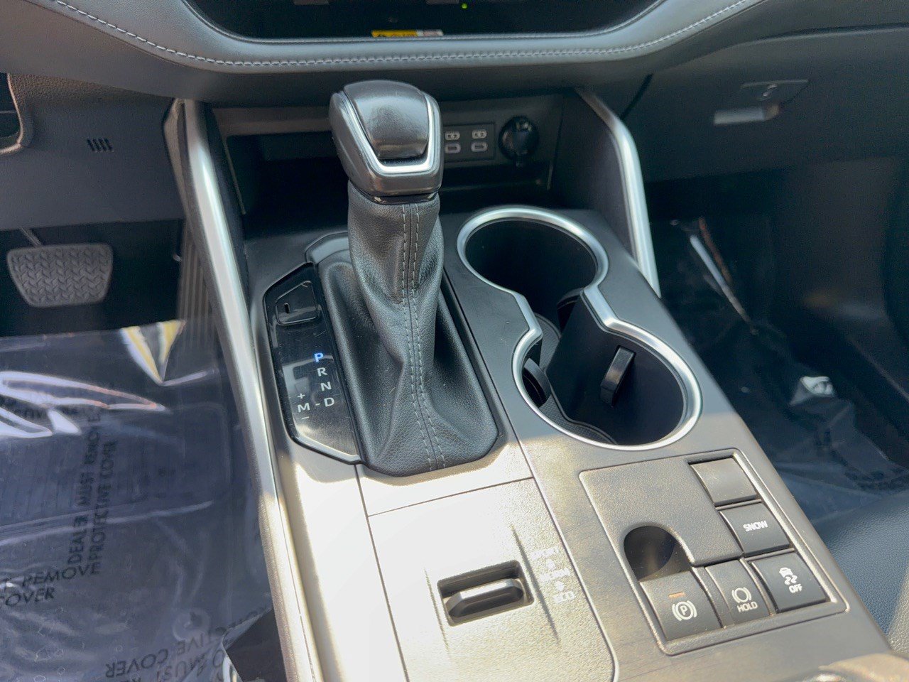 Used 2024 Toyota Highlander XSE FWD image 21