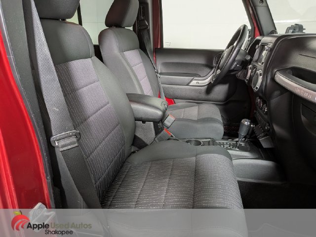 Used 2011 Jeep Wrangler Unlimited Sahara AWD/4WD image 34