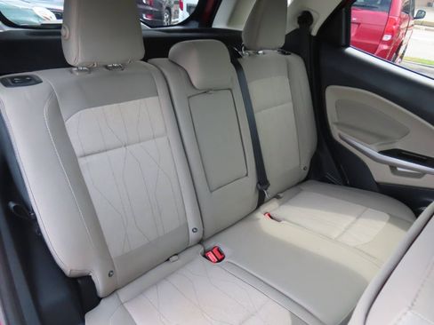 Used 2019 Ford EcoSport SE FWD image 40