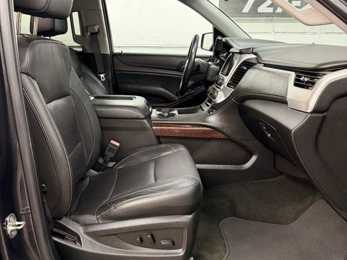 Used 2017 GMC Yukon XL SLT AWD/4WD image 36