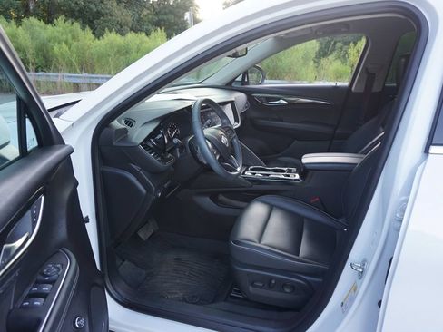 Used 2021 Buick Envision Essence w/ Technology Package I FWD image 2