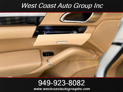 Used 2013 Porsche Cayenne image 16
