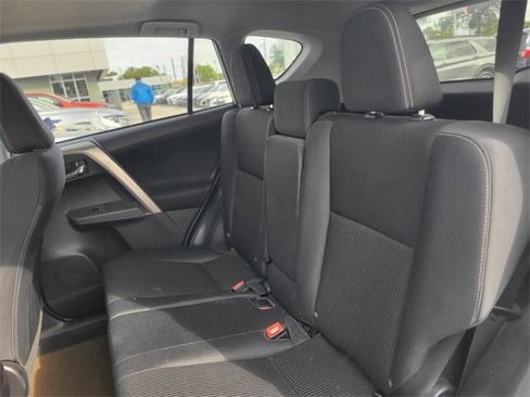 Used 2015 Toyota RAV4 XLE image 7