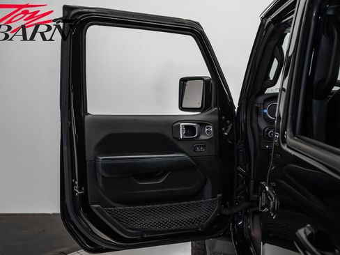 Used 2024 Jeep Wrangler High Altitude image 19