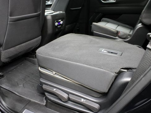 Used 2023 GMC Yukon SLT image 59