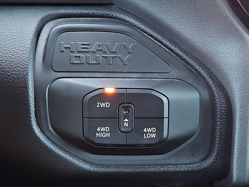 Used 2025 RAM 2500 Laramie w/ Night Edition AWD/4WD image 28