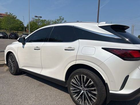 Used 2024 Lexus RX 350 Premium Plus w/ Convenience Package image 3