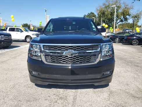 Used 2019 Chevrolet Tahoe LT w/ Luxury Package image 2