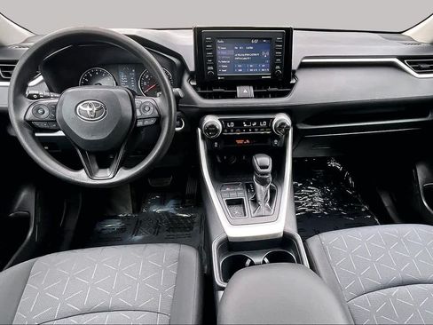 Used 2020 Toyota RAV4 XLE FWD image 15