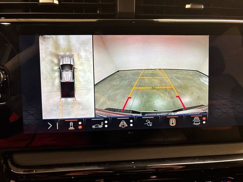 New 2026 GMC Sierra 2500 AT4 image 39