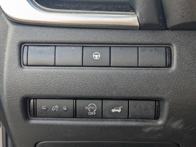 Used 2023 Nissan Rogue SV w/ SV Premium B Package FWD image 21