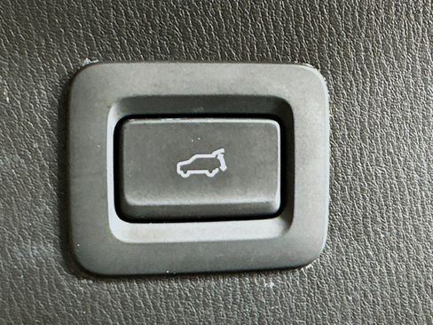 Used 2025 MAZDA CX-5 AWD 2.5 S w/ Preferred Package image 32