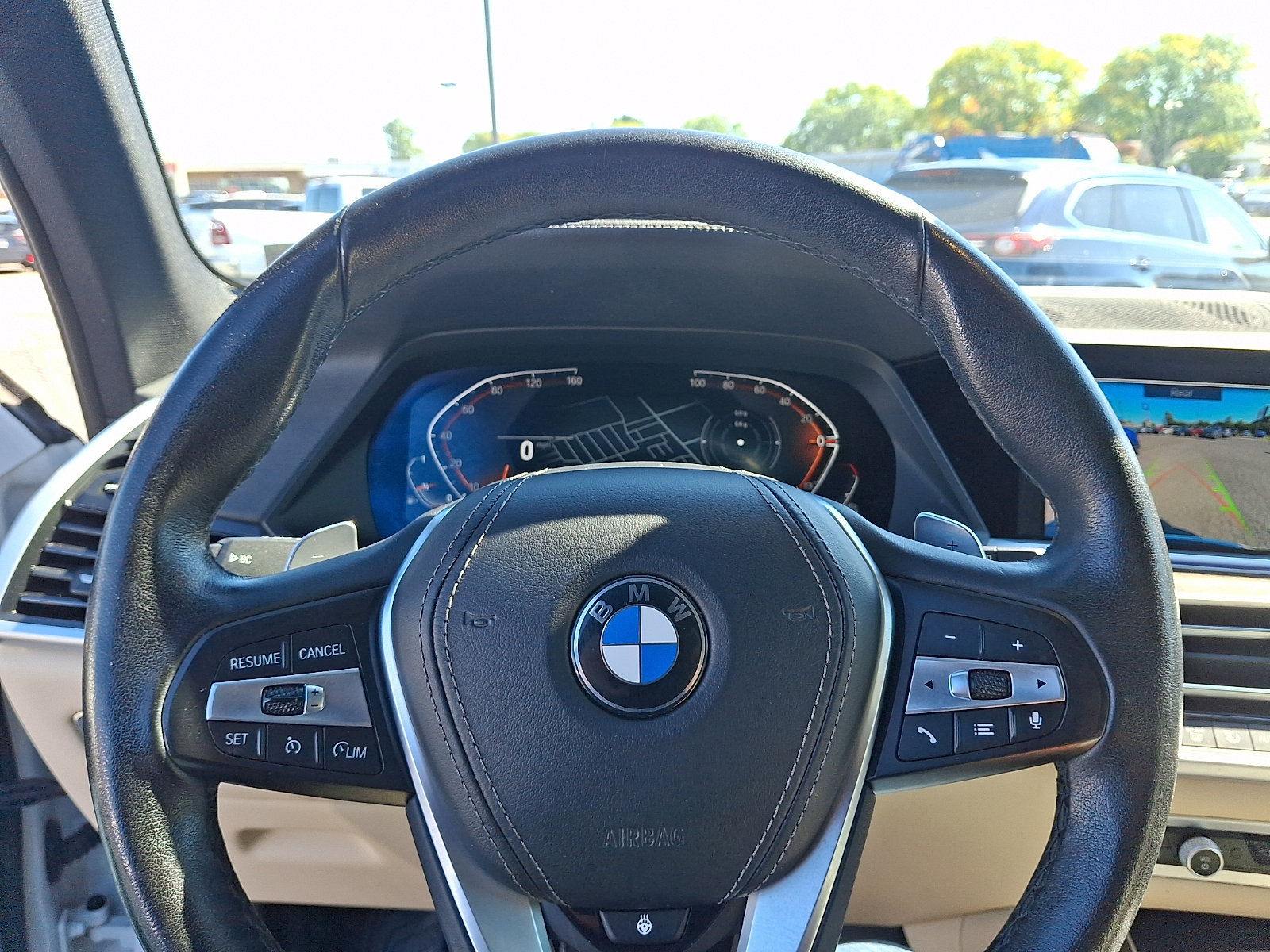 Used 2022 BMW X5 xDrive40i w/ Parking Assistance Package AWD/4WD image 19