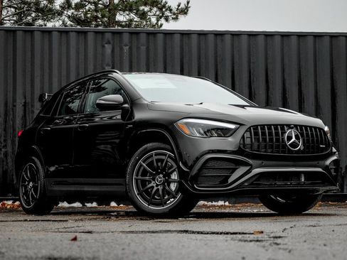 New 2026 Mercedes-Benz GLA 35 AMG 4MATIC image 1