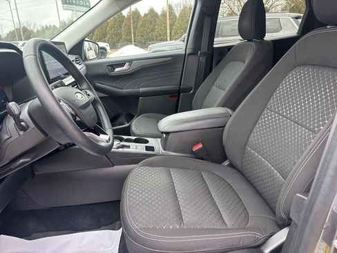 Used 2023 Ford Escape Active w/ Tech Pack #2 AWD/4WD image 7