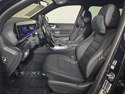 Certified 2026 Mercedes-Benz GLS 580 4MATIC image 5