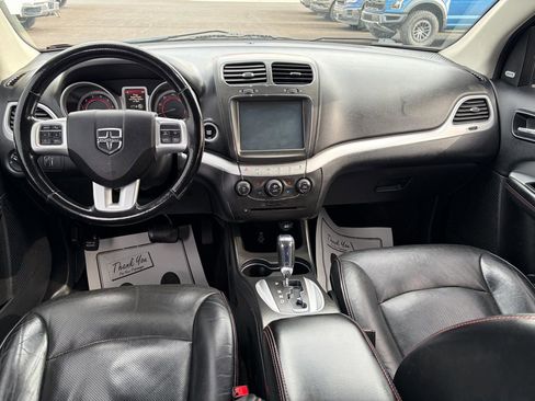 Used 2019 Dodge Journey GT w/ Blacktop Package FWD image 17