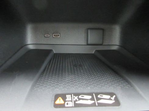 New 2026 Chevrolet Traverse LT w/ Sun and Wheel Package image 29