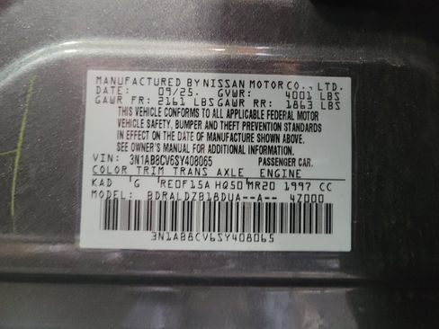 Used 2025 Nissan Sentra SV FWD image 33