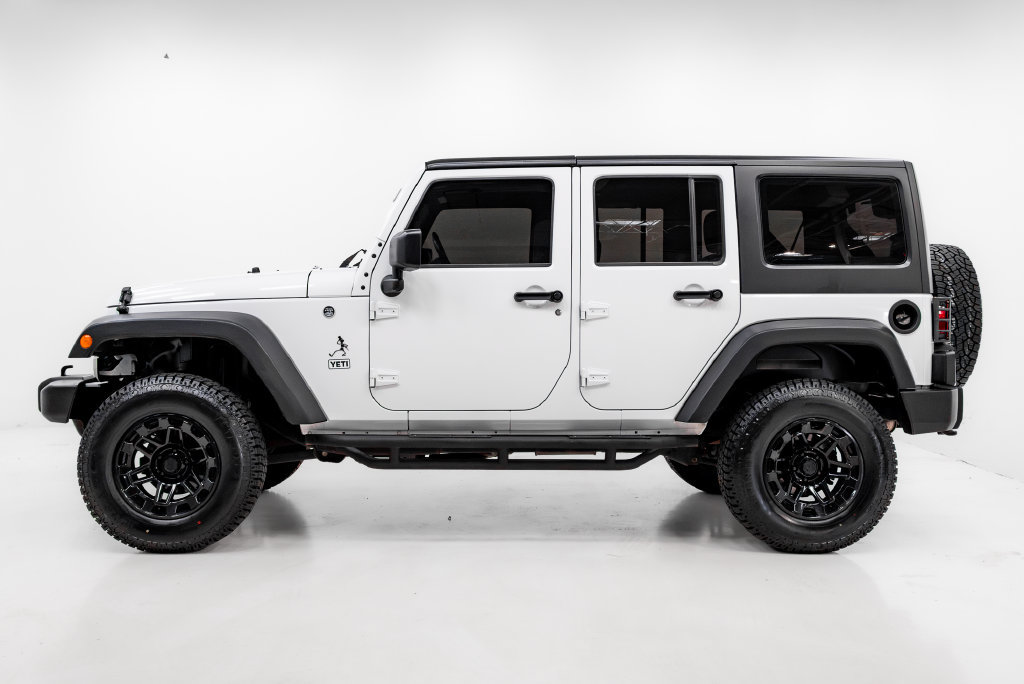 Used 2018 Jeep Wrangler Unlimited Sport w/ Connectivity Group AWD/4WD image 20