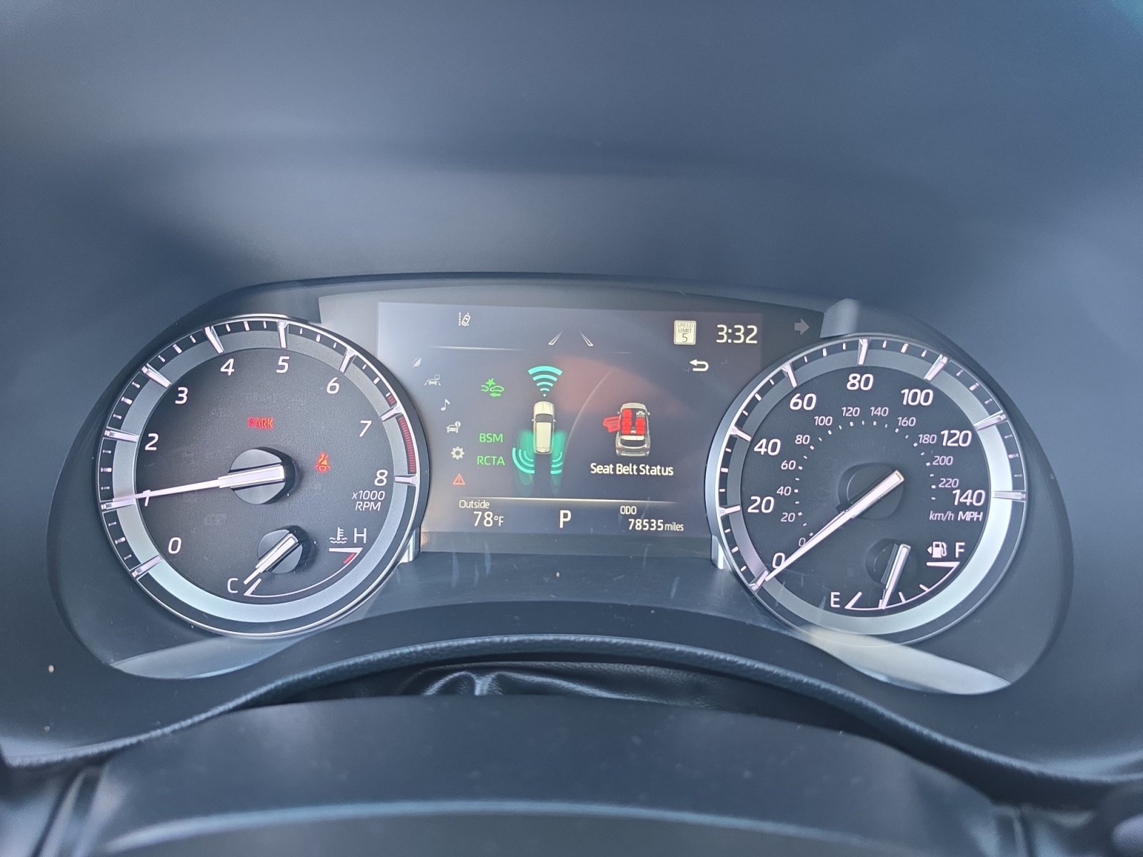 Used 2022 Toyota Highlander XLE FWD image 18