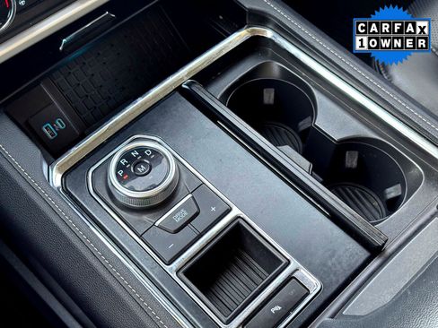 Used 2022 Ford Expedition XLT image 26