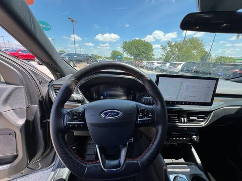 Used 2024 Ford Escape ST-Line w/ Tech Pack #1 AWD/4WD image 37