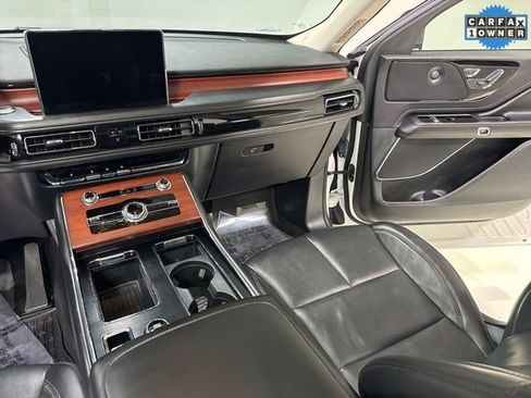 Used 2021 Lincoln Aviator Reserve w/ Elements Package Plus image 23