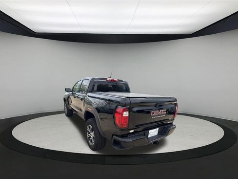Used 2024 GMC Canyon AT4 AWD/4WD image 5