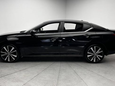 Used 2022 Nissan Altima 2.5 SR AWD/4WD image 4
