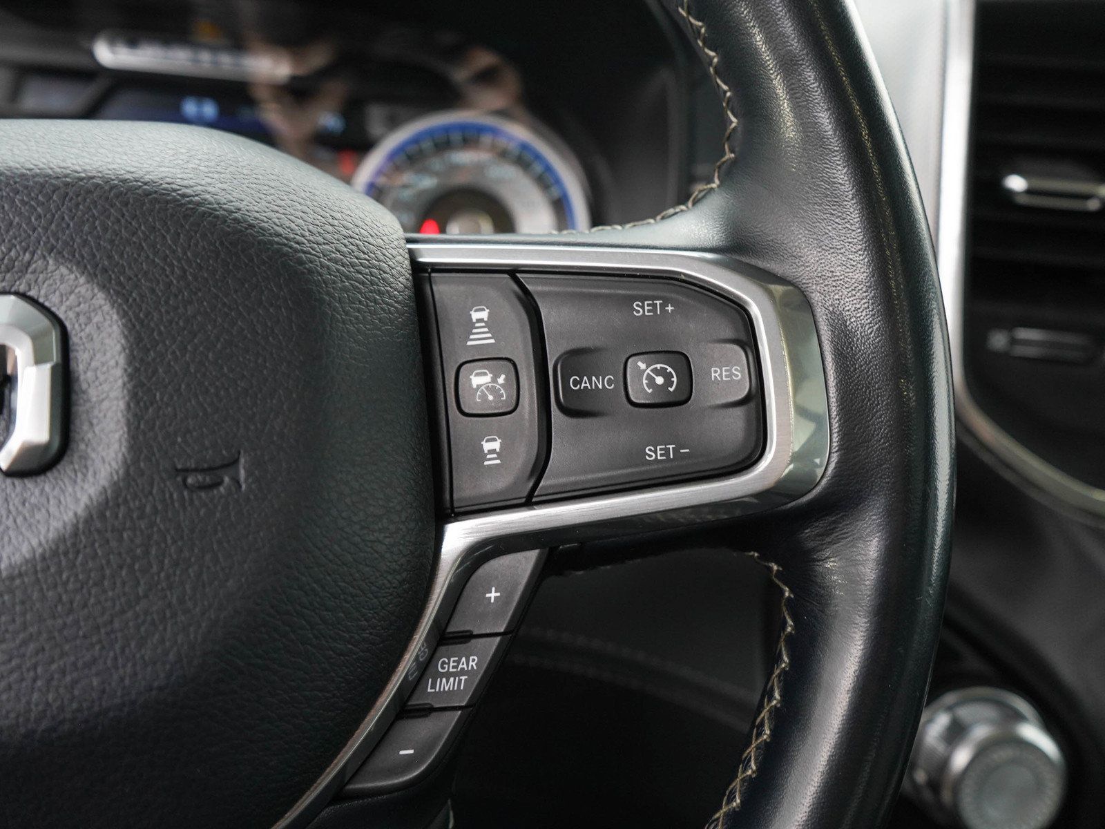 Used 2022 RAM 1500 Limited AWD/4WD image 30