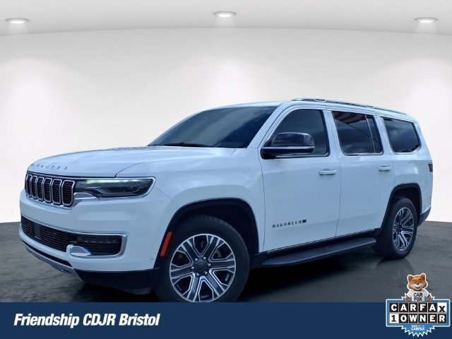 Used 2024 Jeep Wagoneer Series II w/ Flexible Seating Group RWD image 1