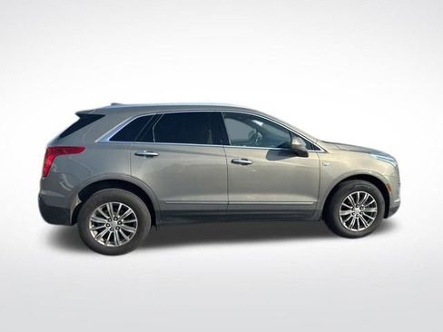 Used 2018 Cadillac XT5 Luxury w/ Driver Awareness Package image 6