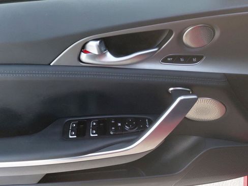 Used 2018 Kia Stinger GT2 image 24