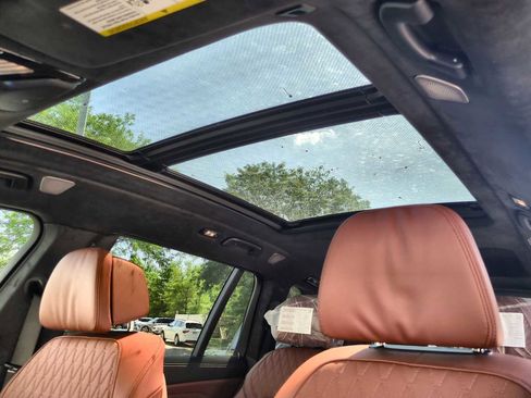 New 2026 BMW X7 M60i image 20