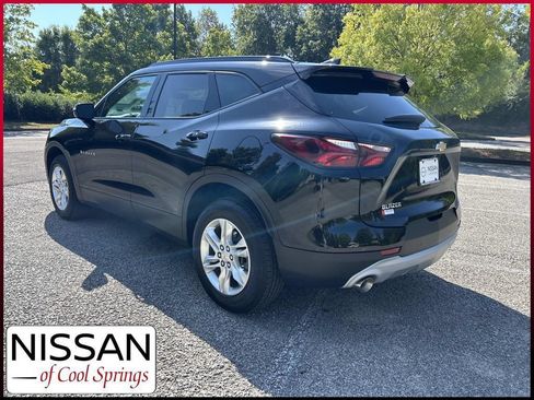 Used 2021 Chevrolet Blazer LT FWD image 5