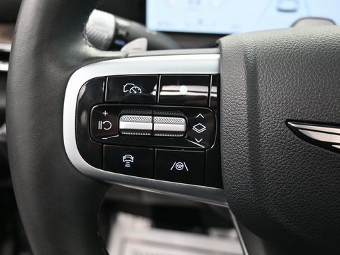 Used 2025 Genesis GV80 2.5T Advanced image 24