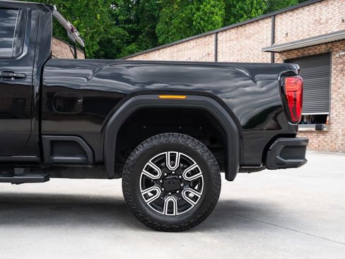Used 2020 GMC Sierra 2500 AT4 w/ AT4 Premium Package AWD/4WD image 5