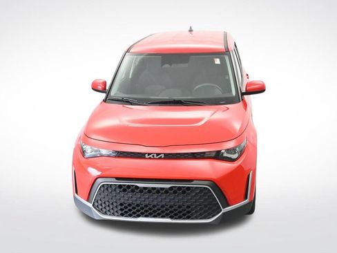 Used 2025 Kia Soul LX w/ LX Technology Package FWD image 23