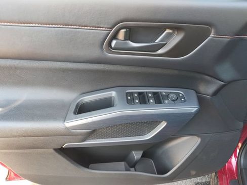 Used 2024 Nissan Pathfinder Rock Creek AWD/4WD image 22