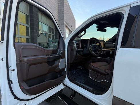 Used 2026 Ford F350 King Ranch w/ Chrome Package image 34