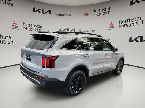 Used 2023 Kia Sorento S w/ Panoramic Sunroof Package AWD/4WD image 4