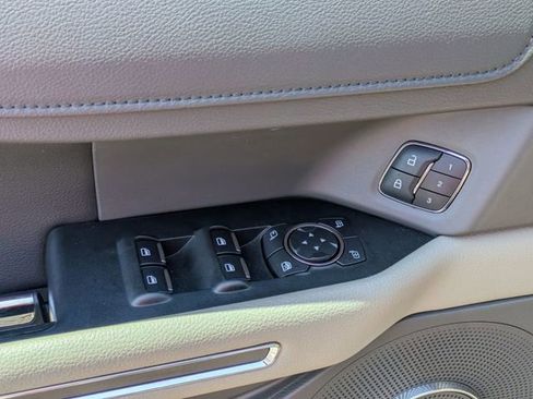 Used 2020 Ford Expedition XLT w/ Equipment Group 202A RWD image 10