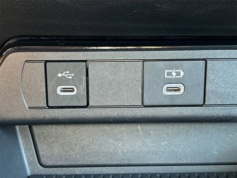 Certified 2025 Toyota Prius LE image 26