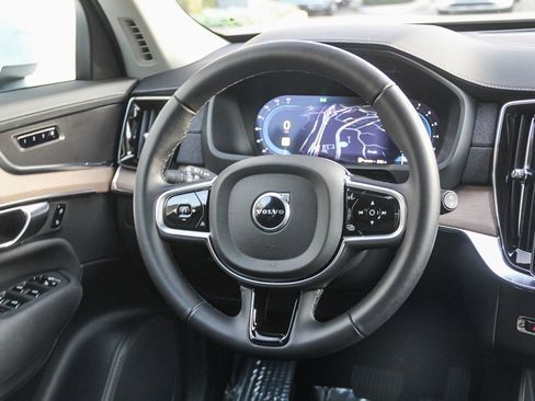 Certified 2025 Volvo XC90 B6 Core w/ Climate Package image 18