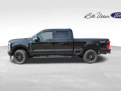 Used 2024 Ford F250 XLT w/ Black Appearance Package image 8