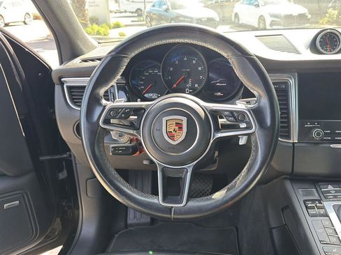 Used 2017 Porsche Macan AWD image 10