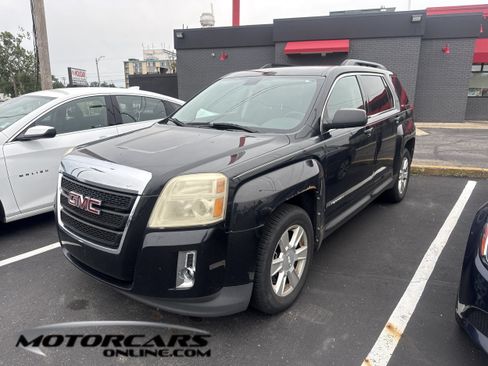Used 2010 GMC Terrain SLE AWD/4WD image 1